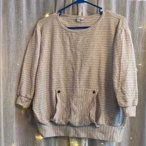 Beige striped 3/4 sleeve top